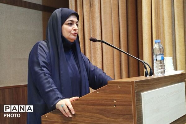 جلسه فصلی مدیران مدارس شهرستان قدس همزمان با نزدیک شدن به بازگشایی مدارس