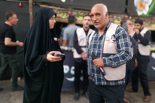 از مدرسه تا موکب حسینی؛ دانش‌آموزان پیشتاز شهرستان قدس در خدمت زائران اربعین حسینی