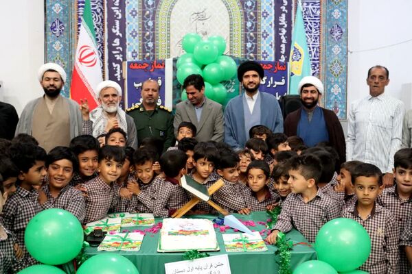 جشن بزرگ قرآن کلاس اولی‌ها در قلعه‌گنج