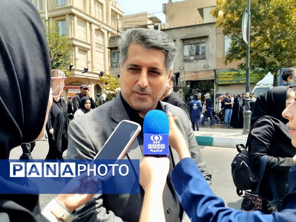  حضور پرشور اقشار مختلف جامعه در پیاده‌روی معنوی