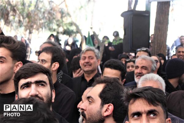 آیین تشییع پیکر دانش‌آموز شهید «سید محمد حسینی مقدم»