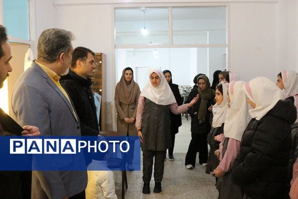 گام بلند فیروزکوه در مسیر علم؛ نمایشگاه جابربن‌حیان در پژوهش‌سرای شهدای هسته‌ای