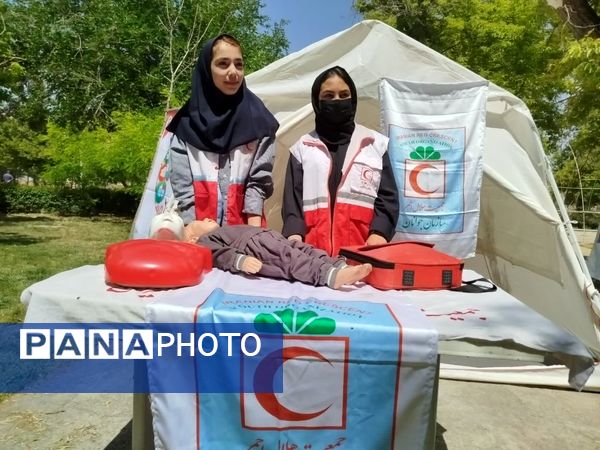 برگزاری افتتاحیه کلاس‌های غنی‌سازی اوقات فراغت در شهرستان فاروج 