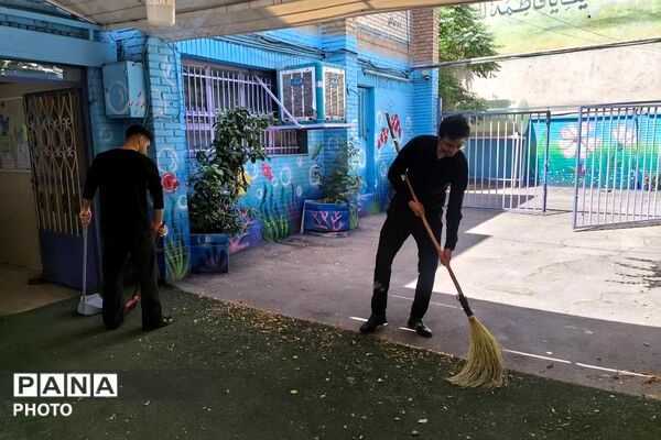 آمادگی دبستان شهید قلنبر ناحیه دو شهرری برای پذیرایی از زائران امام شهید