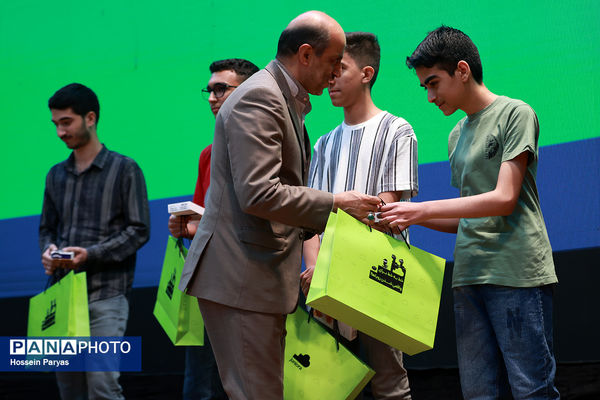 اختتامیه «مسابقه ملی هوش مصنوعی دانش‌آموزی» 