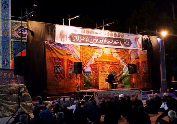 مراسم عزاداری سیدالشهدا در کنار مزار شهدای گمنام نیشابور