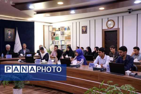 تجلیل از دانش آموزان افتخارآفرین خراسان رضوی در کنکور سراسری و مدال آور در المپیادهای علمی جهانی