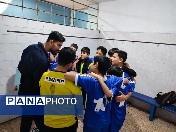 مسابقات منطقه‌ای‌ فوتسال دانش‌آموزان پسر