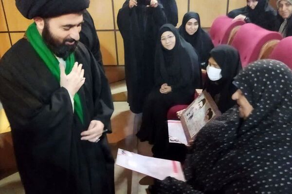 همایش بانوی مقاومت در فیروزکوه