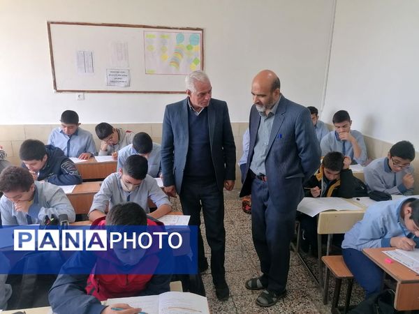 برگزاری آزمون تبار در دبیرستان پسرانه امام حسین(ع)