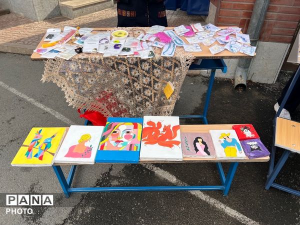 بازارچه‌ای کارآفرینی و مهارت‌آموزی دانش‌آموزان دبیرستان تیمسار فلاحی ناحیه 1 کرج 