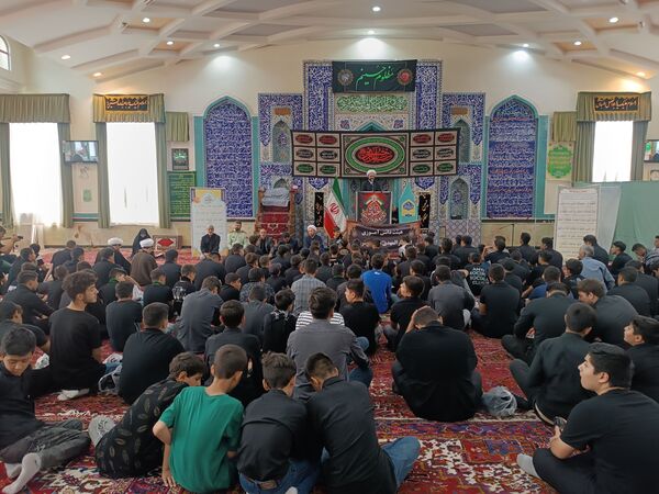 سوگواره احلی من‌‌العسل با حضور دانش‌آموزان آذرشهری 