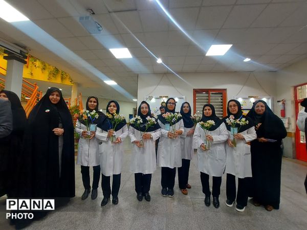 تقدیر از سفیران برتر سلامت ناحیه ۶ 