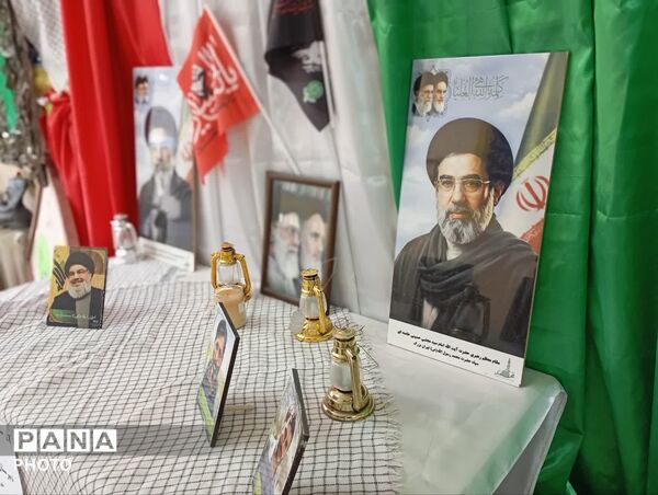هفته دفاع مقدس در دبیرستان لقمان حکیم منطقه ۱۵