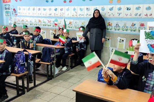 حضور پرشور دانش آموزان ناحیه دو شهرری در برنامه‌های متنوع دهه فجر و جشن انقلاب