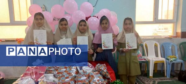 جشن بزرگداشت مقام معلم در دبستان نبوت شهرستان بوشهر