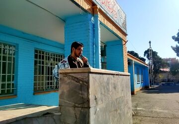 زنگ آغاز هفته بسیج دانش آموزی در دبیرستان شاهد ابوذر غفاری نیشابور