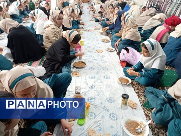 مراسم شهادت حضرت زهرا(س) در مدرسه سمیه کاشمر