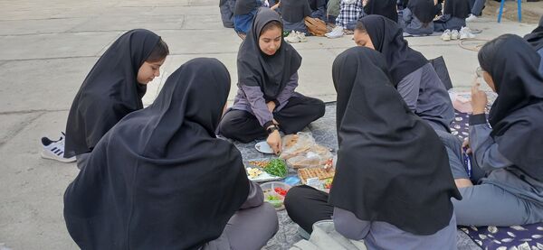 صبحانه سالم در آموزشگاه فاطمه الزهراء (س) سملقان