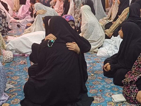 اعتکاف دانش‌آموزی مسجد موسی بن جعفر شهر دولت آباد ویژه دختران