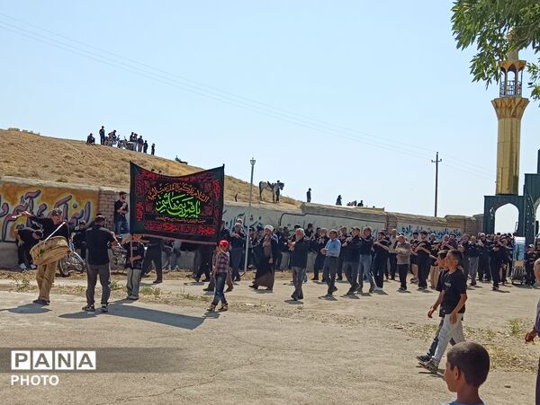 آیین عزاداری آخر ماه صفر با حضور مردم مؤمن روستای آورزمان