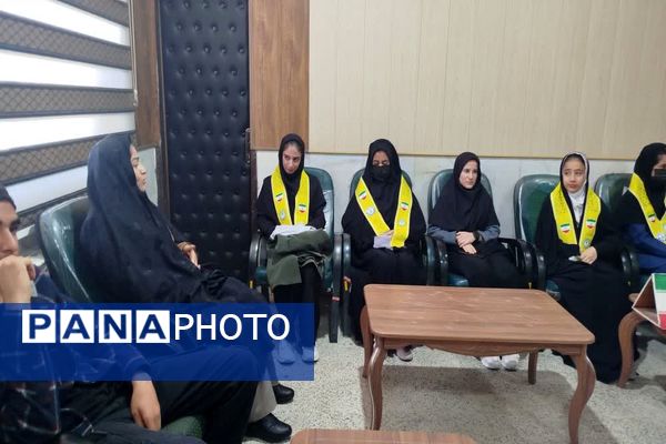 جلسه شورای دانش‌آموزی در منطقه چاروسا