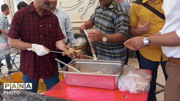 توزیع غذا در عید غدیر 