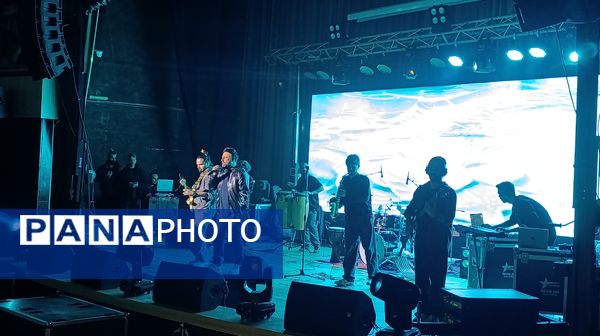 کنسرت محمد علیزاده در جشنواره موسیقی فجر خراسان رضوی 