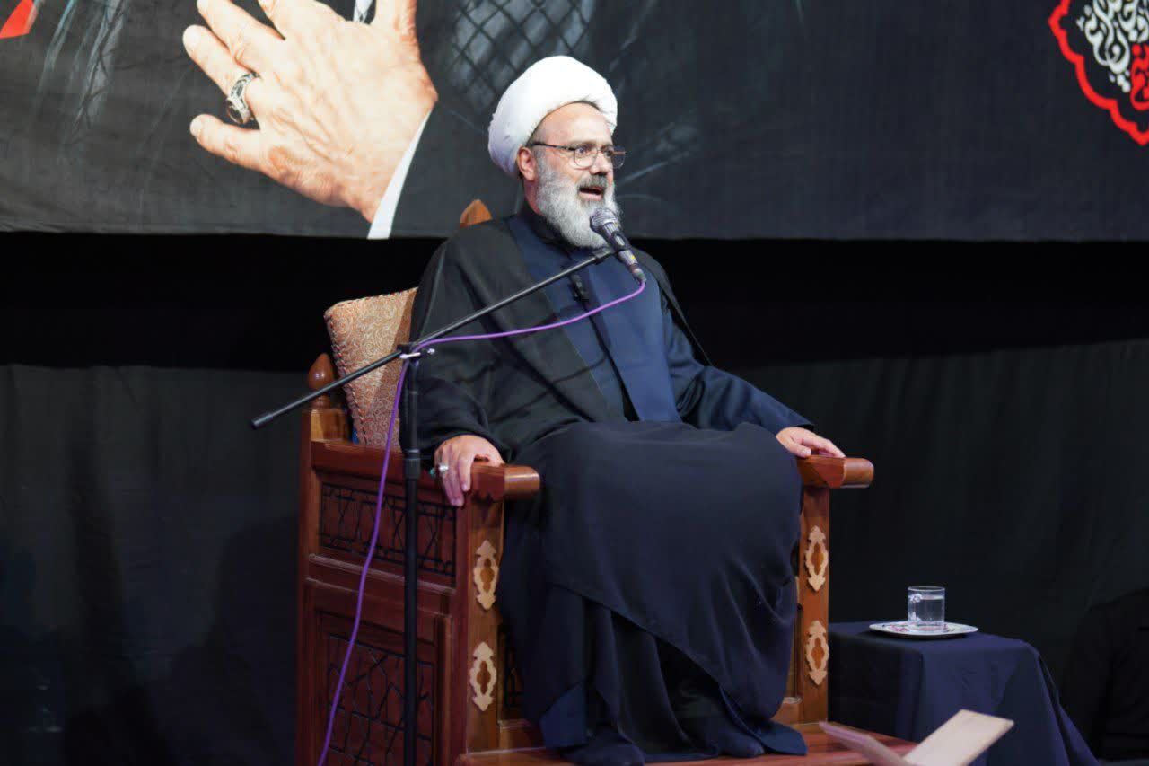  مراسم دهه سوم محرم و بزرگداشت «رهبر شهید» در ابرکوه