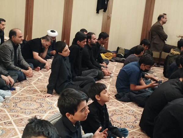 عزاداری هیات‌های دانش‌آموزی در کاظمیه
