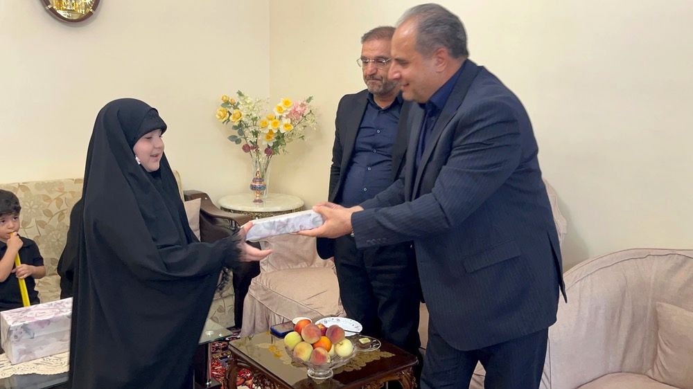 هدیه تولد پدرانه، عهدی برادرانه