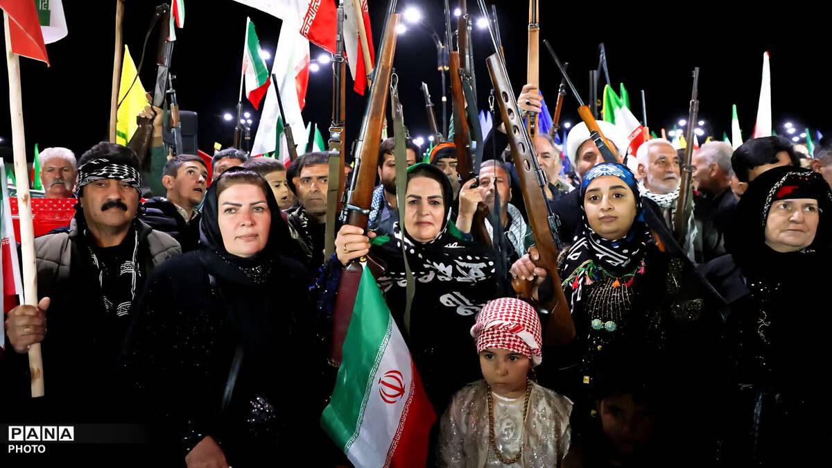 ایران؛ خانه‌ای که مردم برای حفظ آن قدم برمی‌دارند