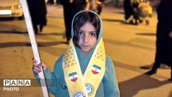طنین رجزهای دانش‌آموزان پیشتاز در همایش شبانه‌ فارسان