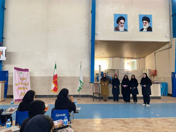 حضور دانش آموزان دبیرستان ۱۵خرداد در اردوی راهیان پیشرفت 