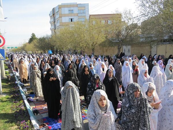 اقامه نماز عید فطر در شهرستان بجنورد 
