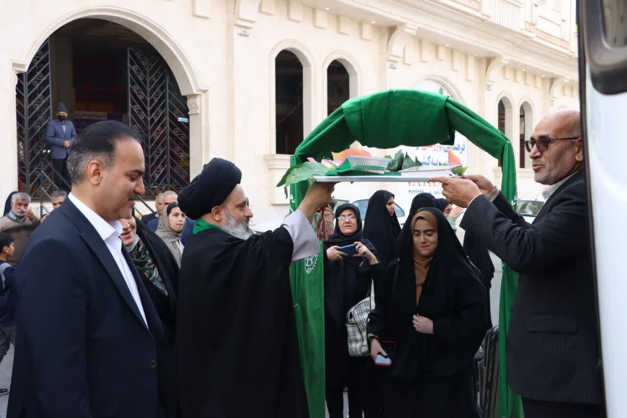 اعزام دانش‌آموزان دختر یزدی به سفر معنوی حج عمره