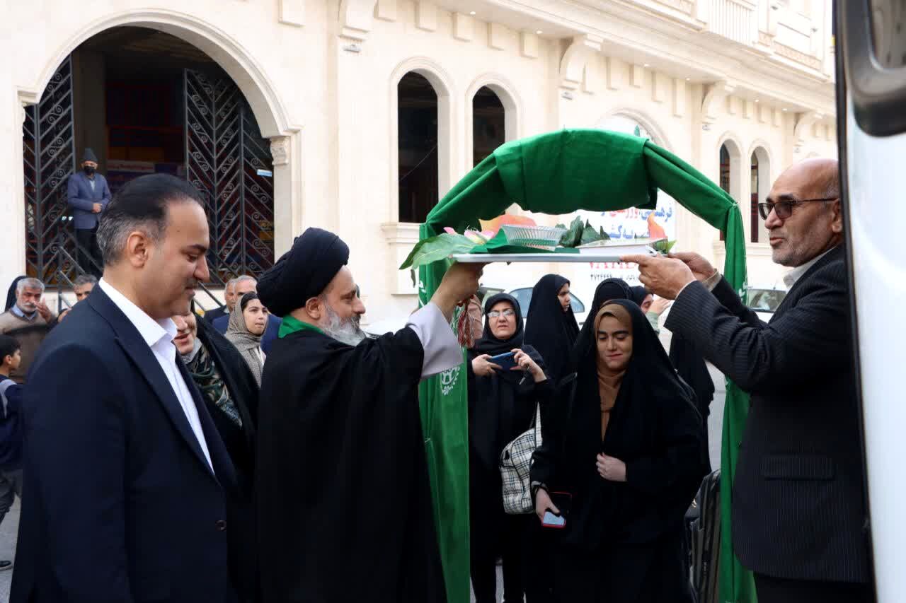 اعزام دانش‌آموزان دختر یزدی به سفر معنوی حج عمره