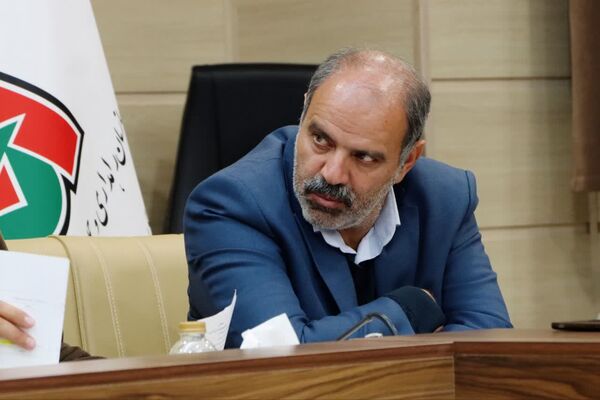 نشست خبری مدیرکل راه و شهرسازی و مدیران دستگاه‌های متولی حمل و نقل یزد