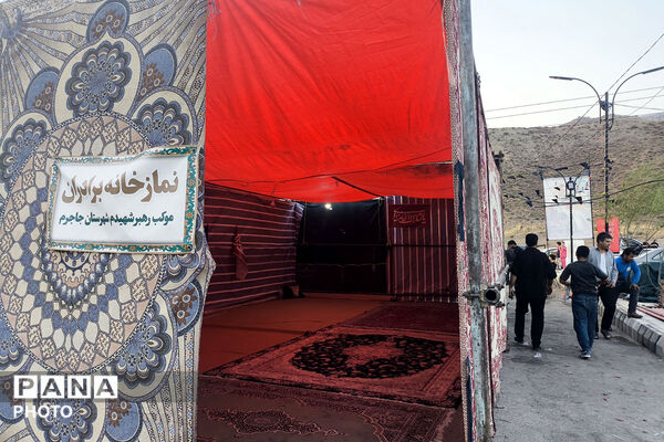 پذیرایی از زائران رضوی در مسیر بازگشت؛ خدمت بی‌منت در موکب «رهبر شهیدم»