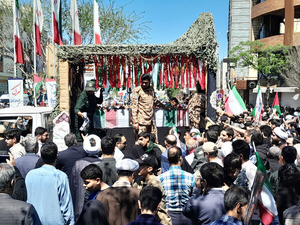 راهپیمایی روز قدس همراه با تشییع پیکر شهید صداقت در قم