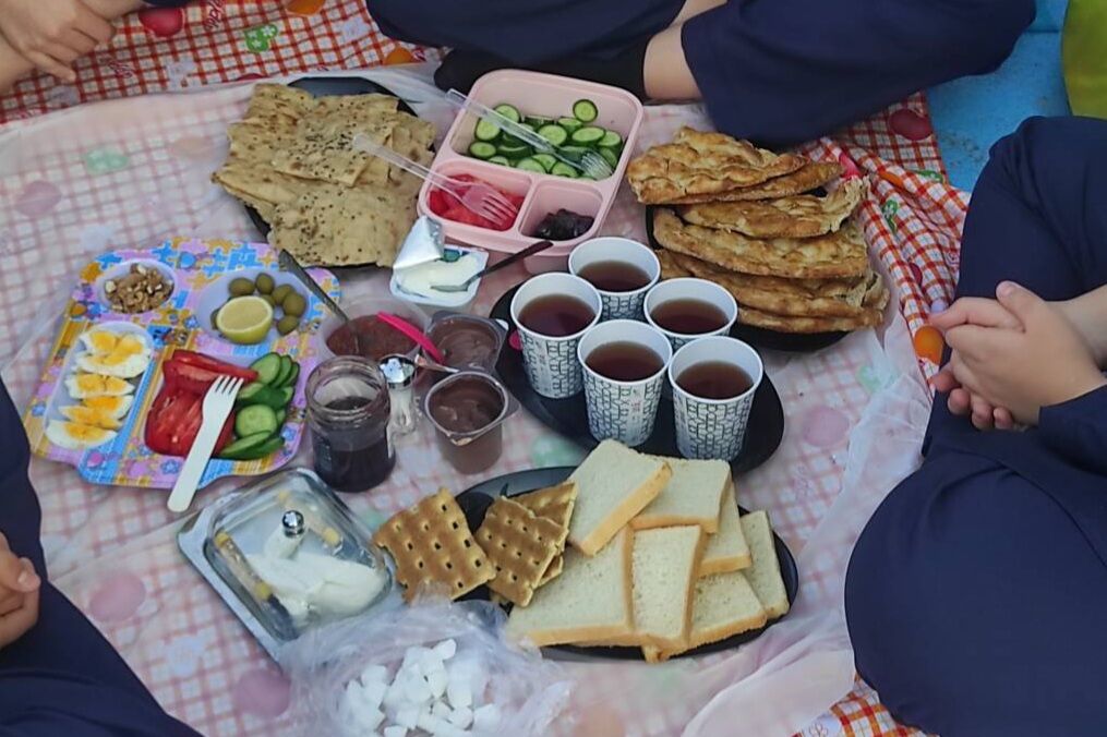 صبحانه‌ای سالم؛ آغازی پرنشاط در مدرسه سمیه