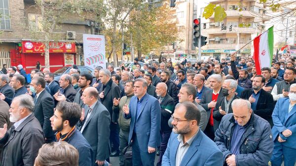 شکوه حضور فرهنگیان مناطق تهران در تشییع شهید گمنام