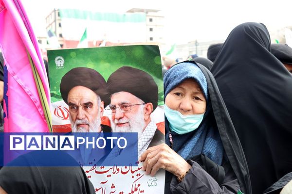 طنین شعارهای انقلابی در سالروز پیروزی انقلاب اسلامی ایران