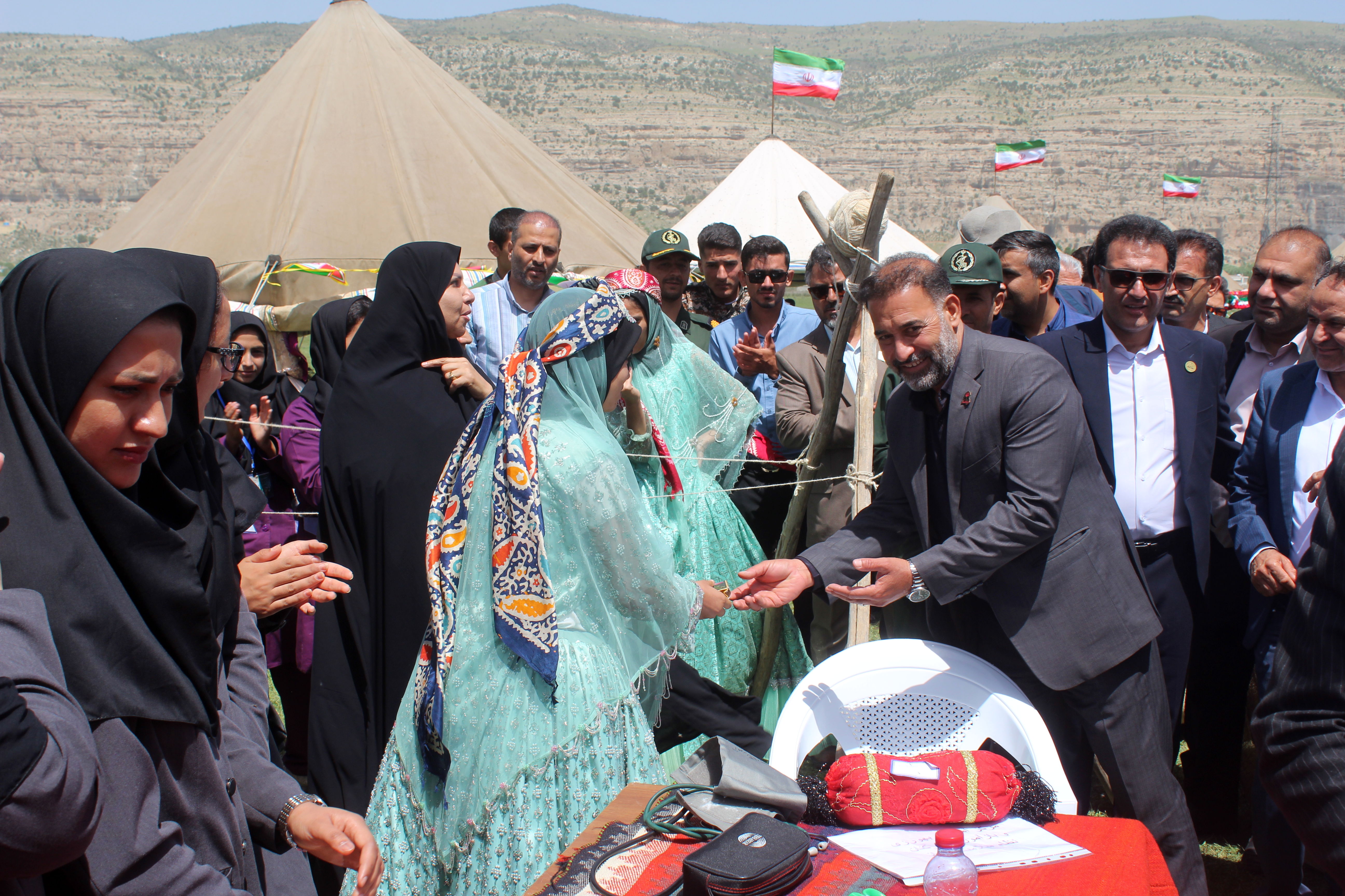 مسابقات چهارده گانه قرآن، عترت و نماز در دشت ارژن