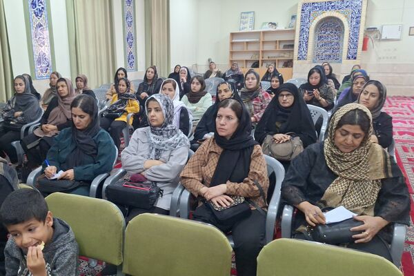 دومین جلسه آموزش خانواده در دبیرستان پویش