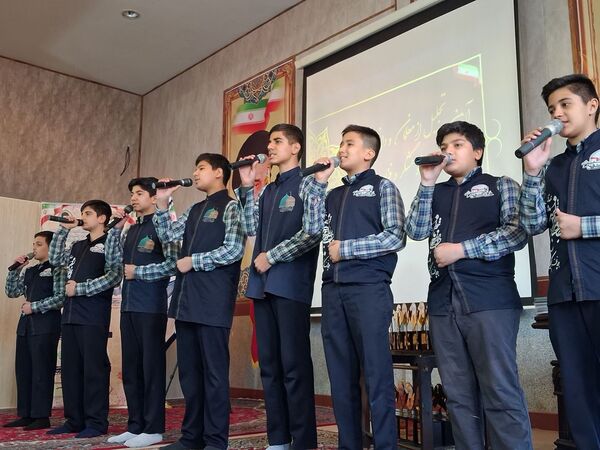 تقدیر از پژوهشگران برگزیده ناحیه 5 مشهد
