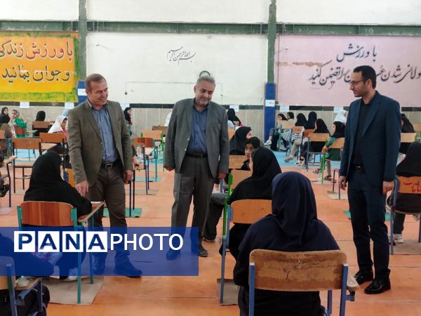 بازدید مدیر آموزش و پرورش سملقان از آزمون های ورودی مدارس تیزهوشان