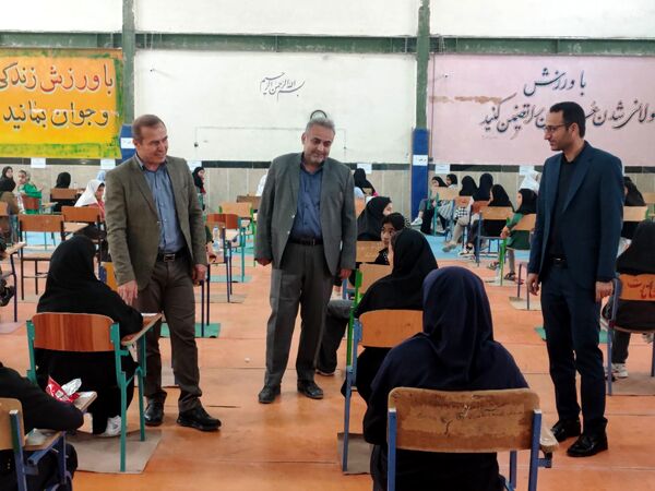 بازدید مدیر آموزش و پرورش سملقان از آزمون های ورودی مدارس تیزهوشان