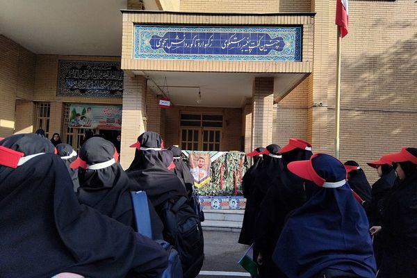 برگزاری جشن به مناسبت هفته دفاع مقدس و میلاد سیدالکریم در ناحیه یک شهرری 