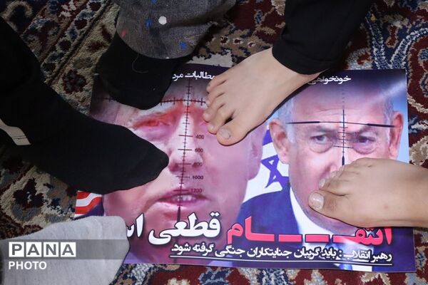  نماز جمعه در مصلی نسیم شهر
